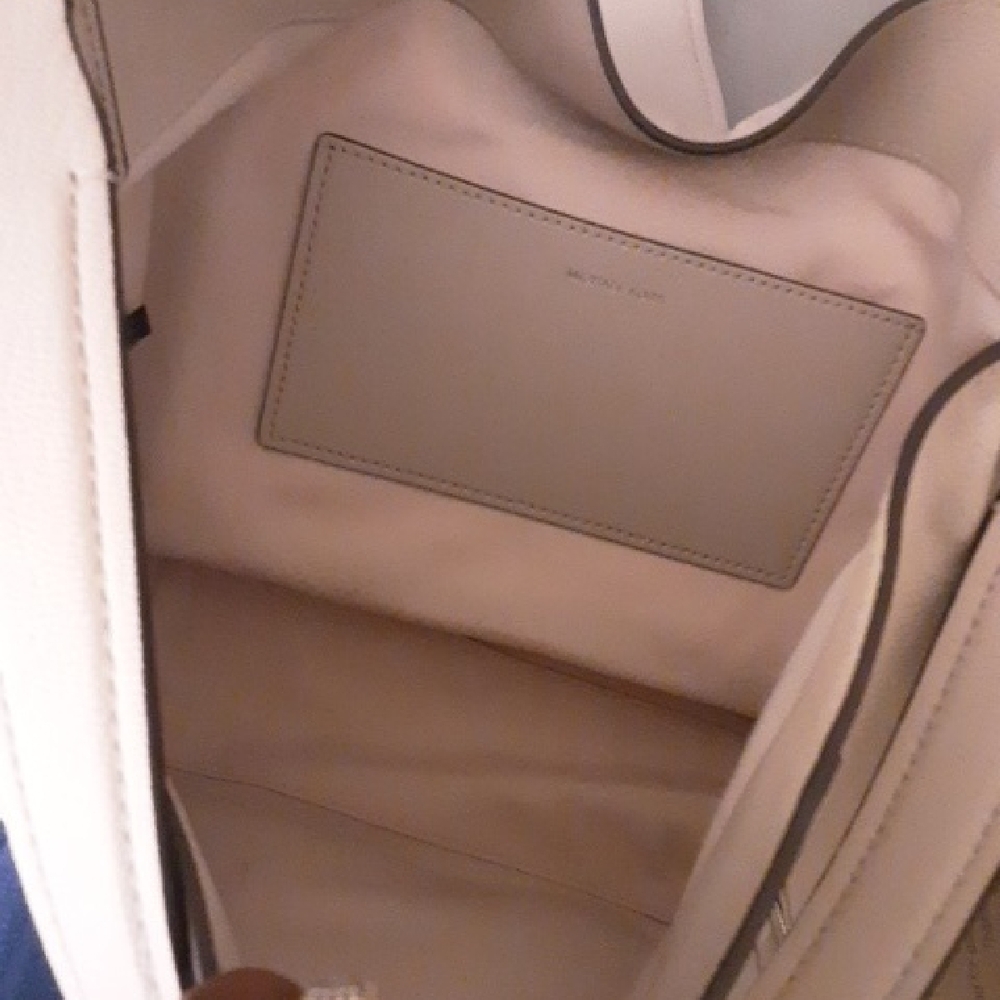 Michael Kors Cream Leather Hobo Bag - Picture 6 of 7